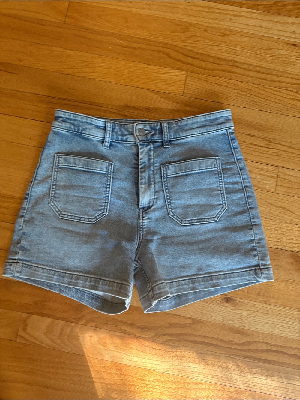 Faherty High-Rise Front-Pocket Denim Shorts in Light Blue